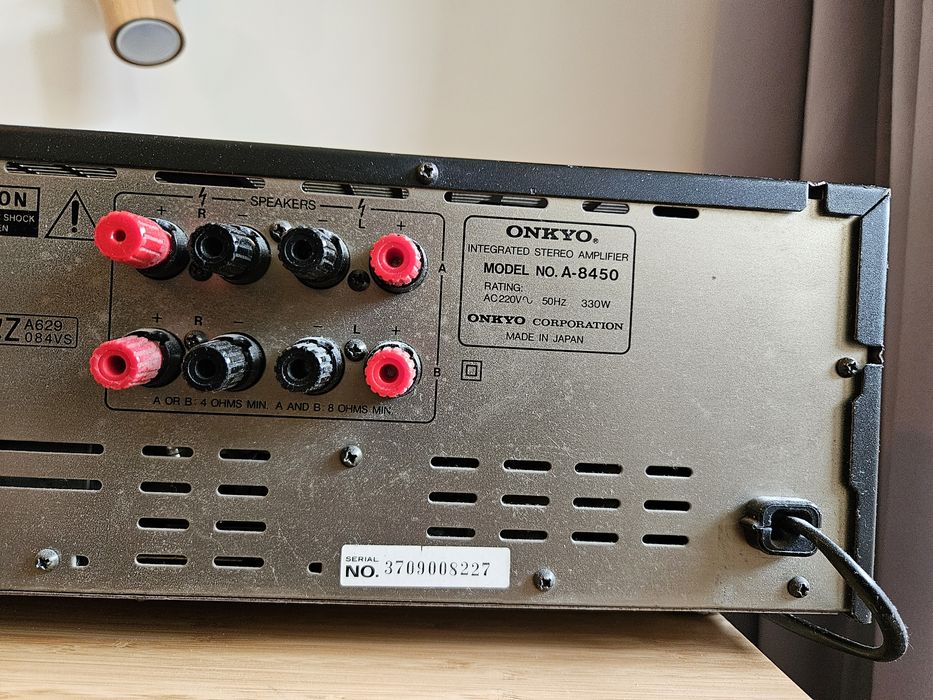 Onkyo INTEGRA 8450 wzmacniacz stereo z lat 80