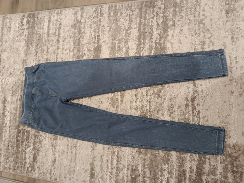 Legginsy Reserved w rozmiarze 152