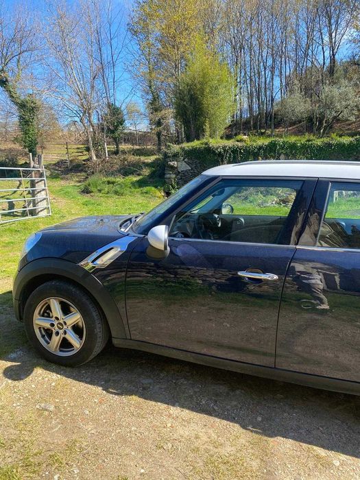 Mini Countryman Cooper D 2011 – SUV compacto