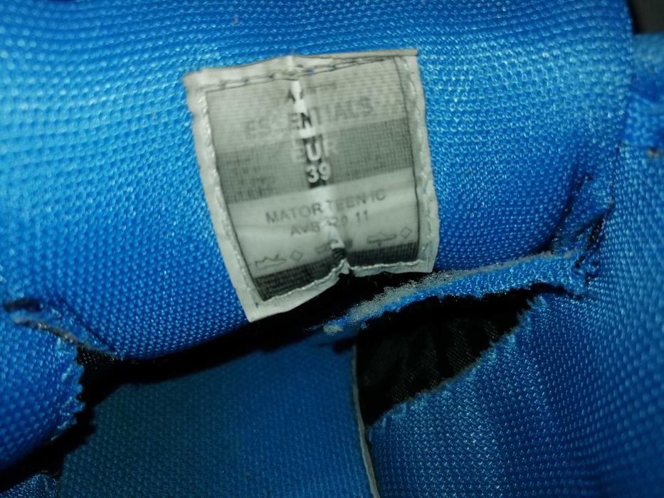 Sprzedam buty do squasha