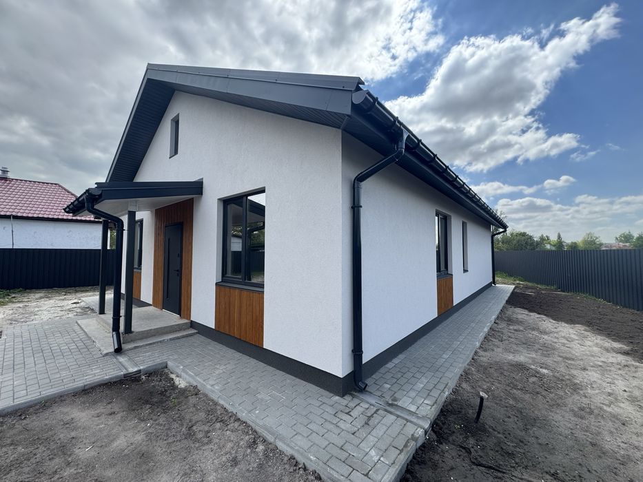 Продам  сучасний будинок біля озера 110 м2  на 9 сотках, Требухів , 17 кВт Бровари 7 хв