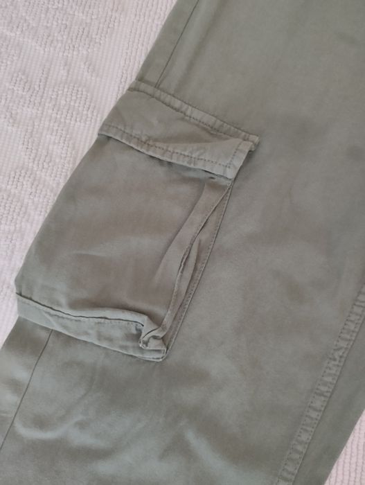 Calças cargo verde Bershka tam 36