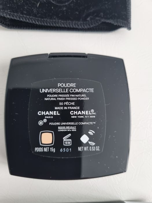 Пудра Chanel  universelle compacte 50