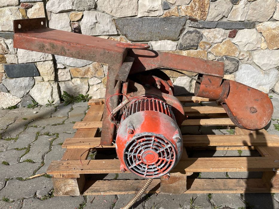 Motor trifasico para usos diversos