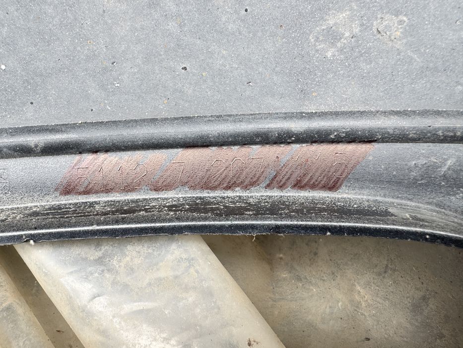 Бампер задний BMW 5 F11 УНІВЕРСАЛ ( 2010 2011 2012 2013 г. )