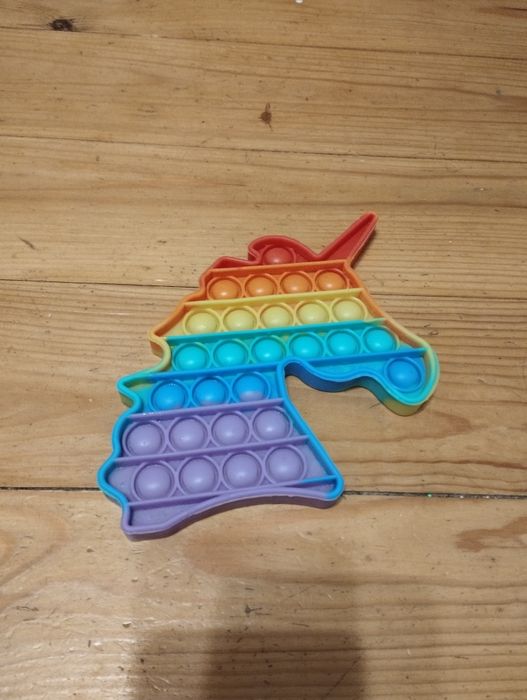 Pop-it єдиноріг веселковий
