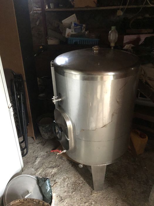 Esta tudo em perfeito estado alguma duvida e so vir ver