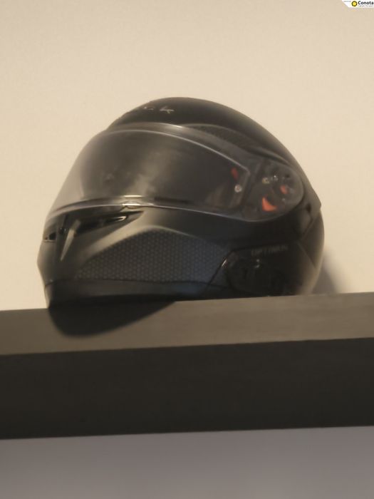 Capacete Mota tá pequeno