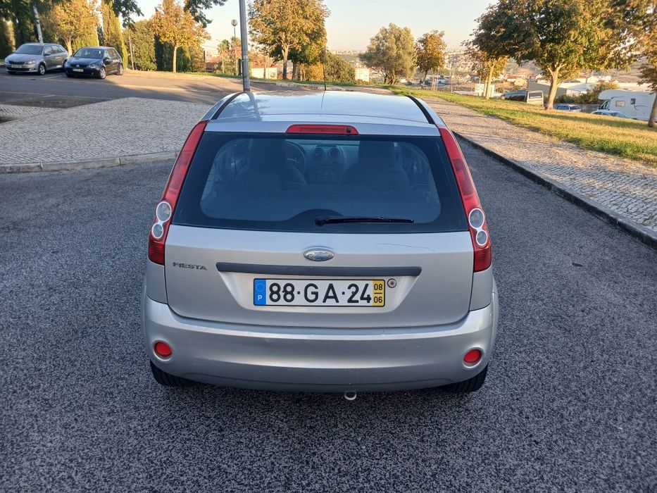Ford fiesta ano 2008 impecável super económico
