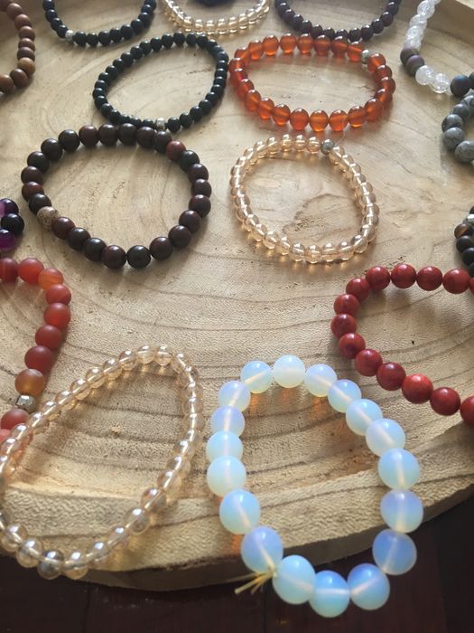Pulseiras com cristais