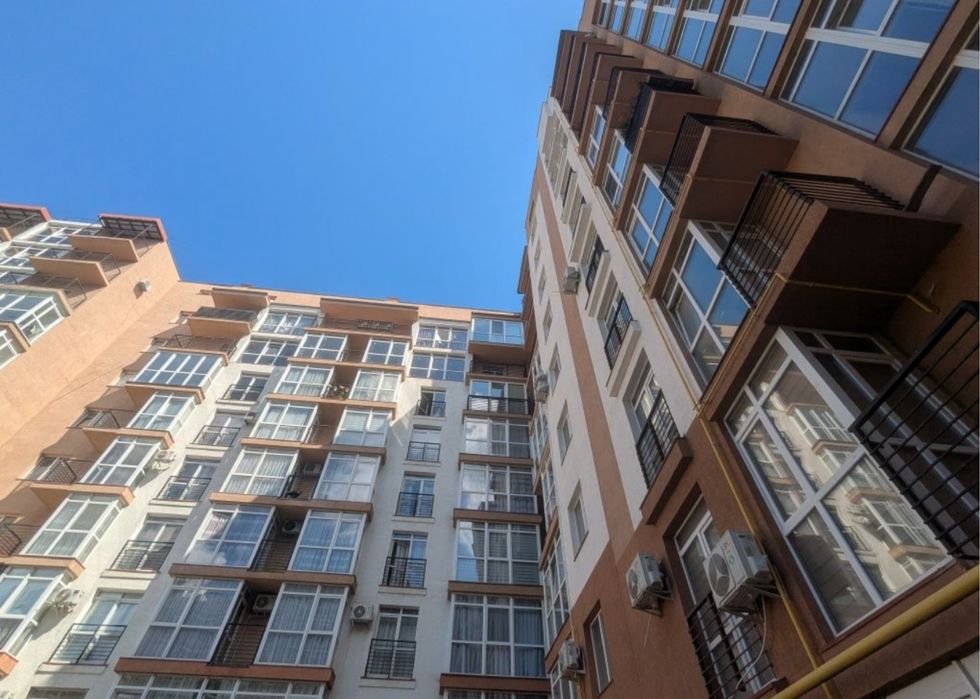 Продам велику 1 кімн новобудову, вул. Руська