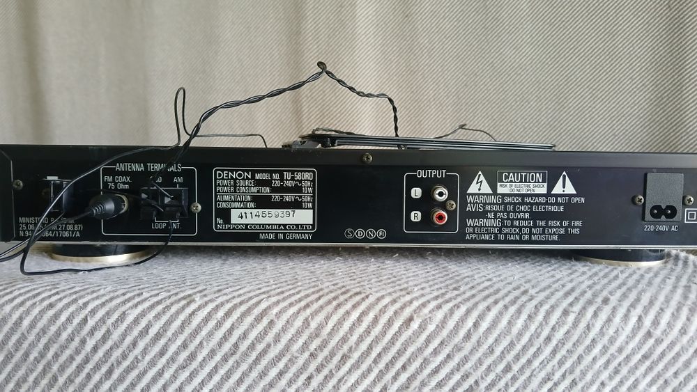 Denon TU 580 R  , стереотюнер .