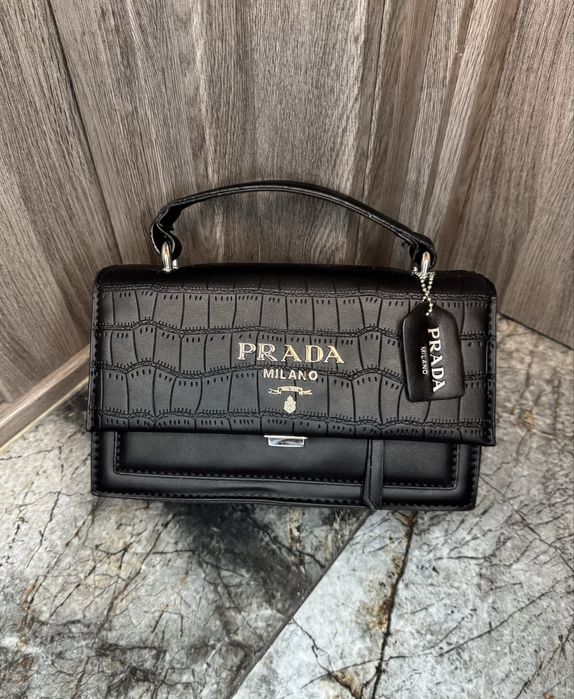 Жіноча сумка prada (прада)