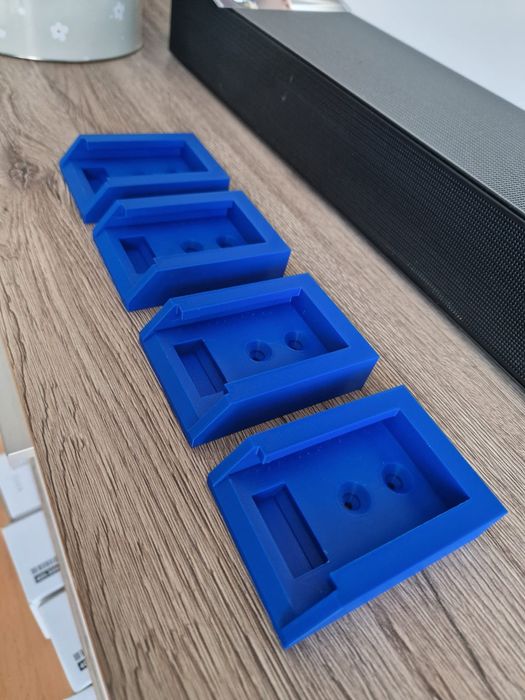 Uchwyty na baterie Erbauer z blokadą 6szt