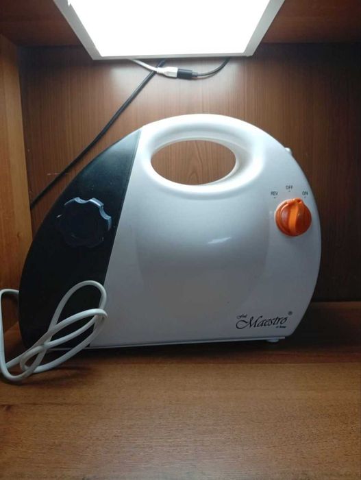 М'ясорубка Maestro MR-853