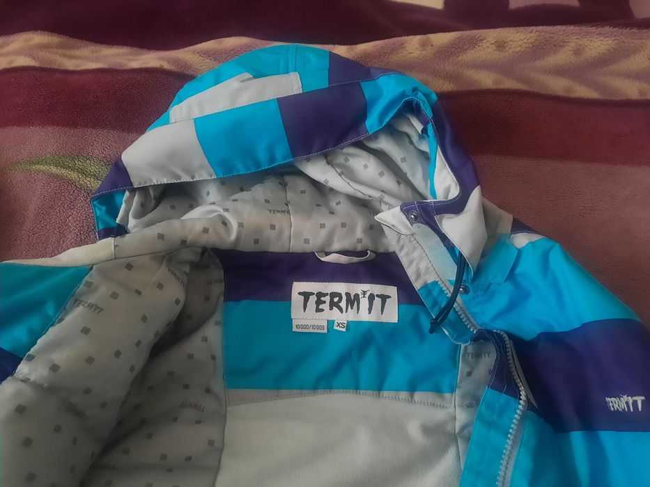 Продам лыжный костюм