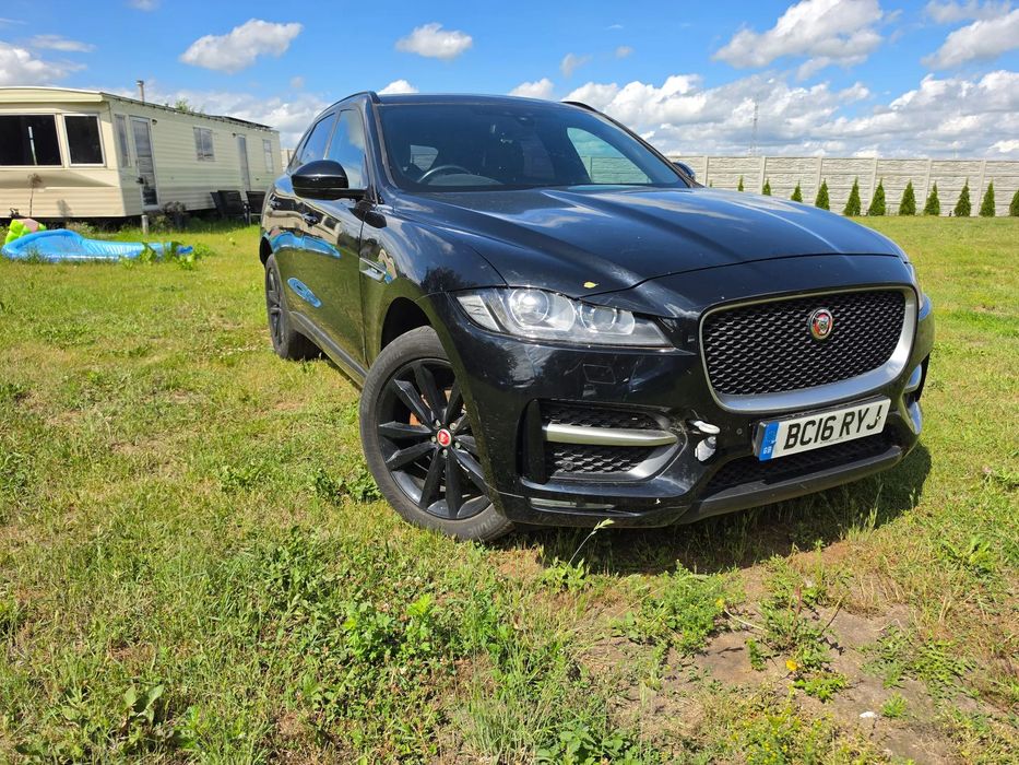 Jaguar F-Pace
