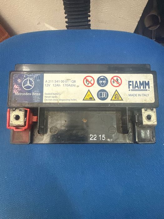 Bateria auxiliar Mercedes
