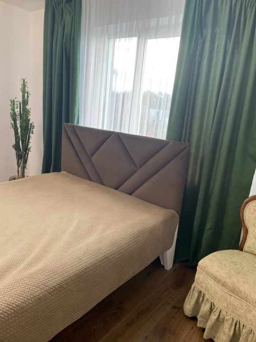 Спинка для ліжка тепла спинка.