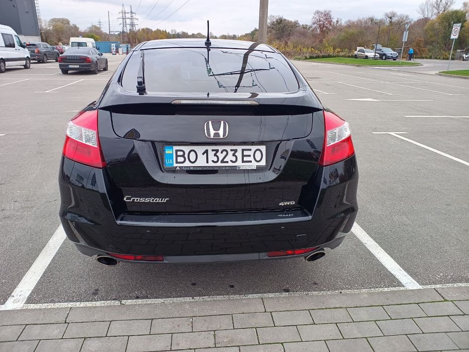 Продам Honda Crosstour 2011