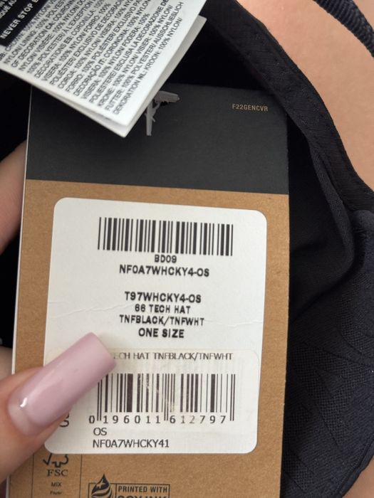 Нова кепка, з бірками, не одягалась The north face