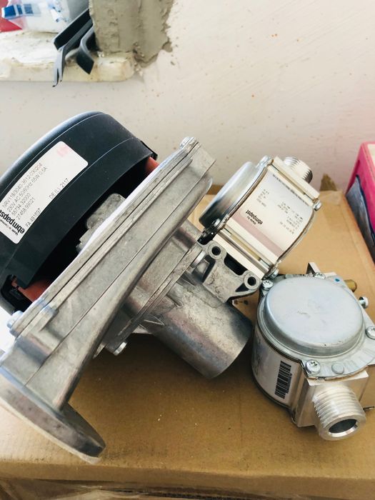 Zespół gazowy x2 do kotła Unikal , Hizetechnik
