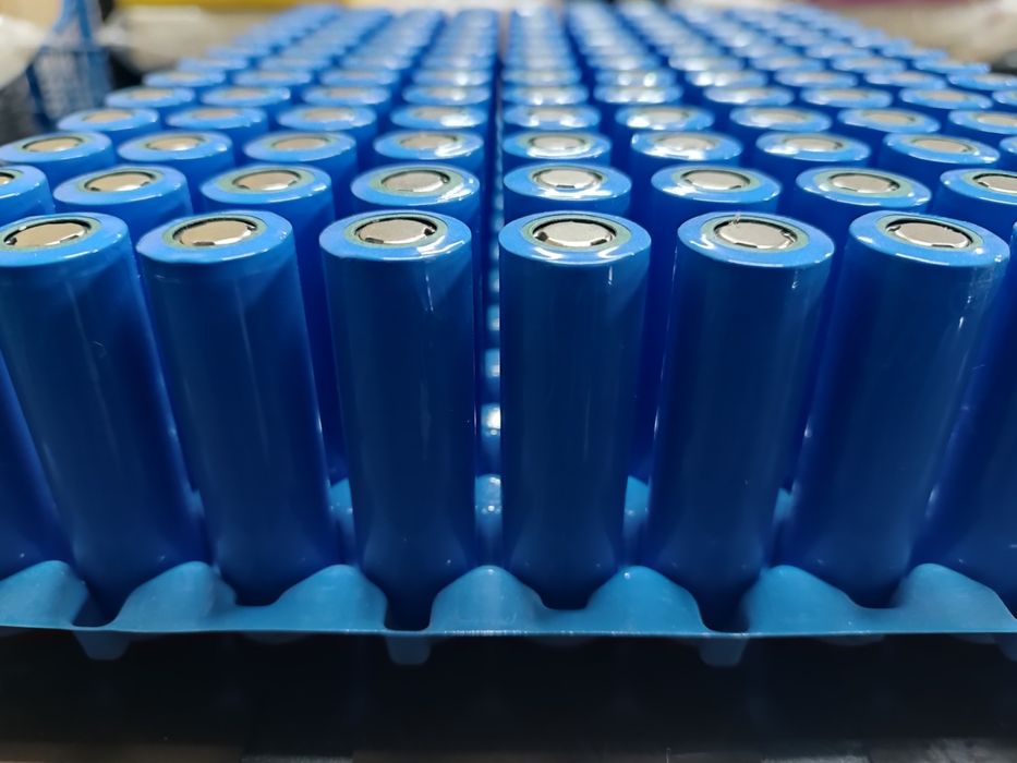 Батарейки, акумулятори 21700 ( Tesla, Panasonic)