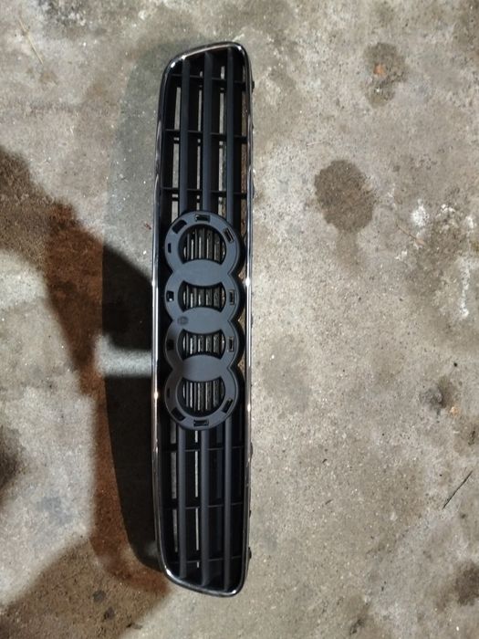 Grelha frontal Audi A3 8L