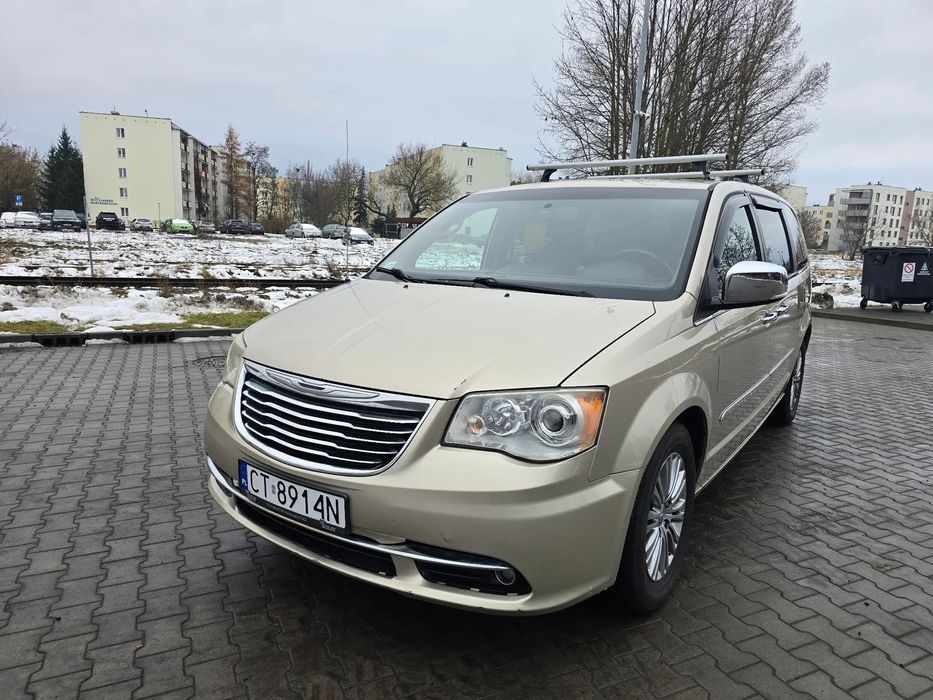 Chrysler Town & Country Bogate wyposażenie, El. drzwi 7-osobowy Faktura Vat
