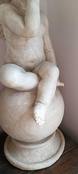 Duża Figurka aniołka