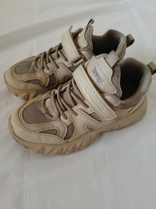 Кросівки демі 36 р.