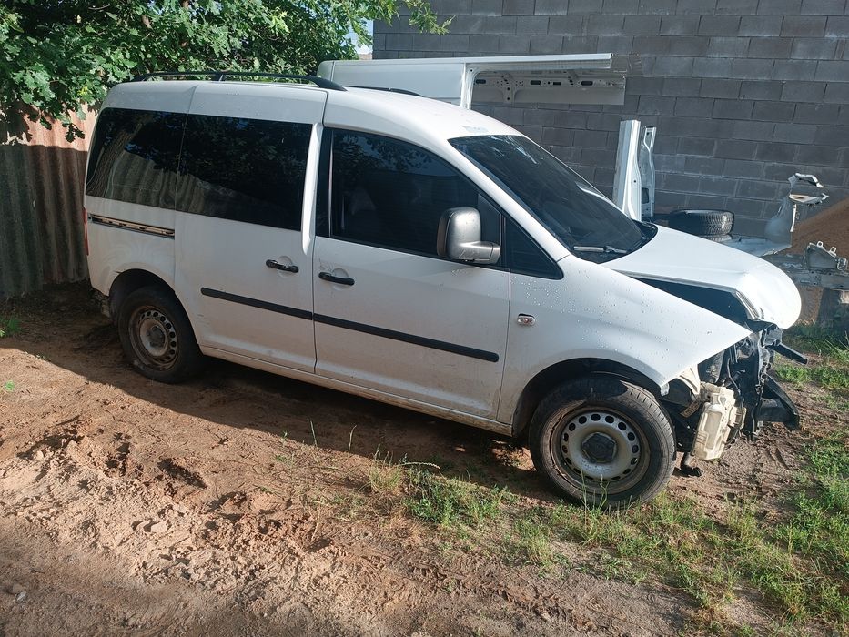 Volkswagen Caddy 1,9 АКПП 2008 року