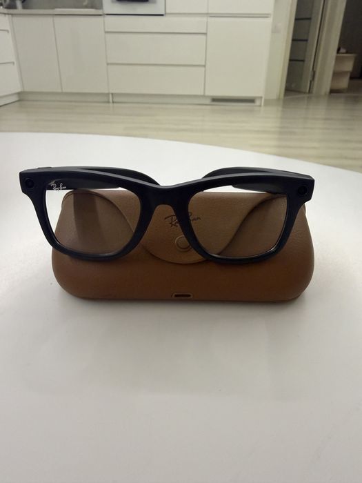 Продам очки Ray Ban Meta 2
