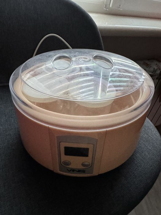 Йогуртниця