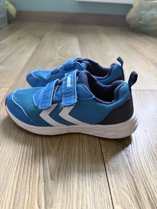 Buty Hummel niebieskie rozmiar 32