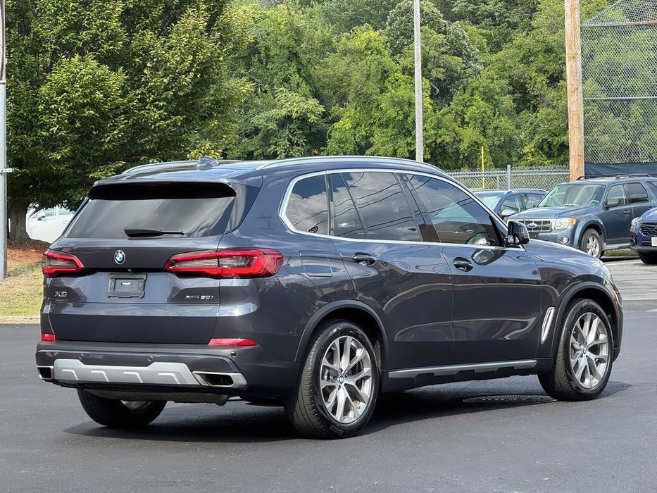 BMW X5 xDrive50i      2019