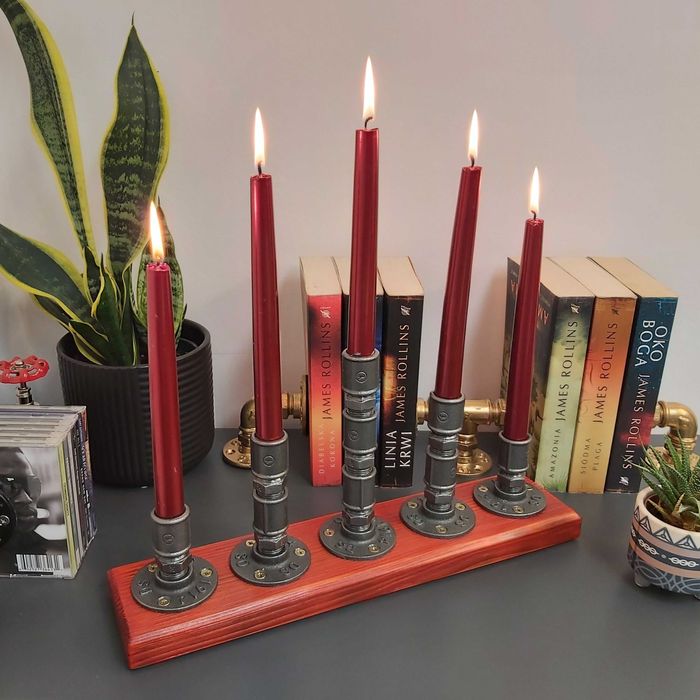 -> Duży świecznik loftowy 5-punktowy, handmade – dekoracja premium do wnętrz