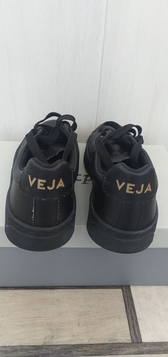 Оригінальні кросівки "Veja", р.36