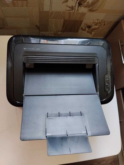 Продам принтер ML-1866