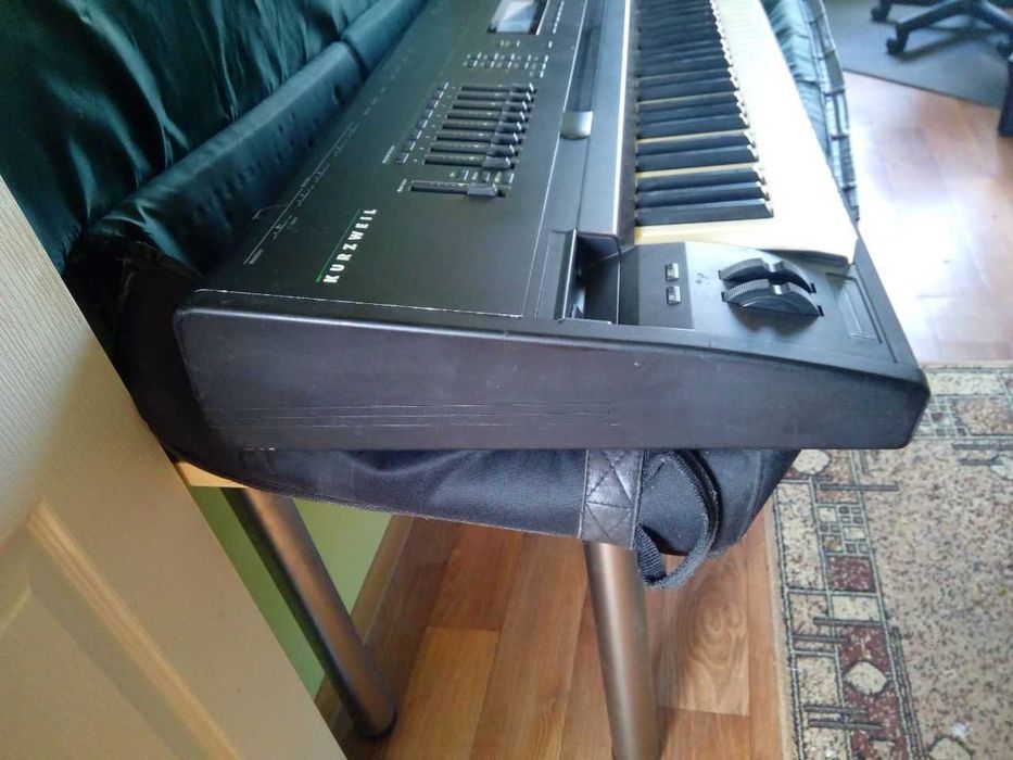 Синтезатор KURZWEIL K2500S