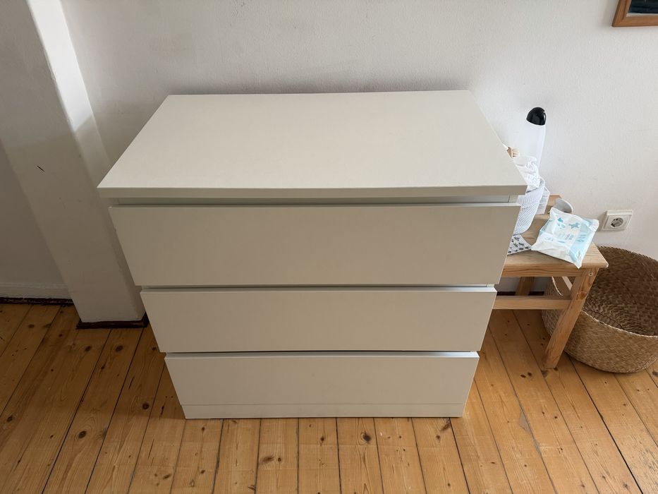 Comoda IKEA Malm
