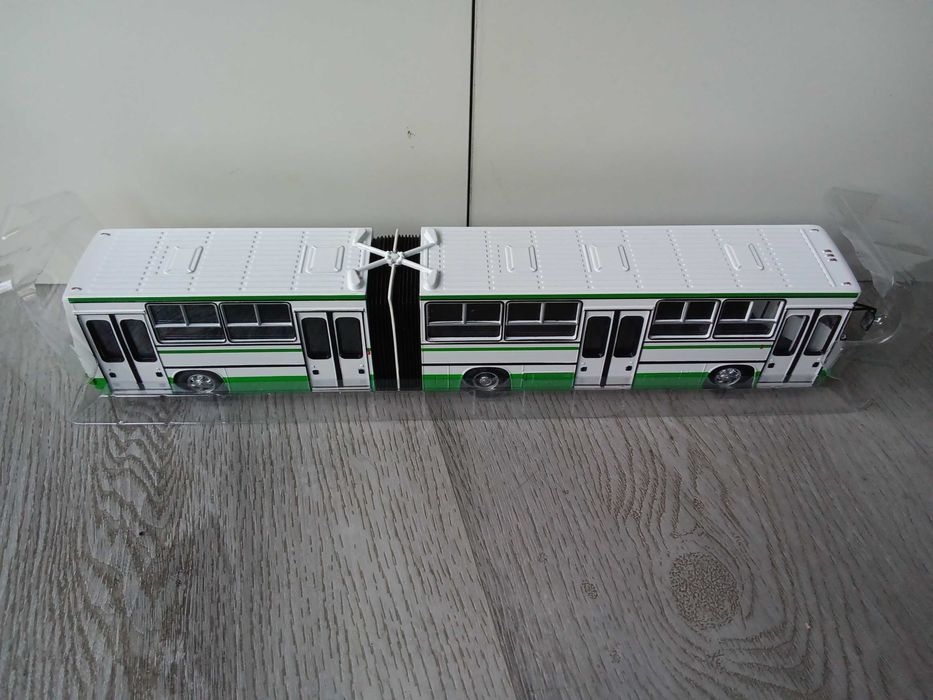 Model autobusu Ikarus 280