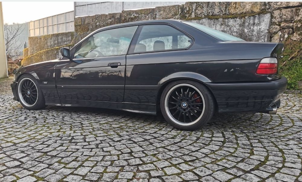 Vendo BMW 318 is E36