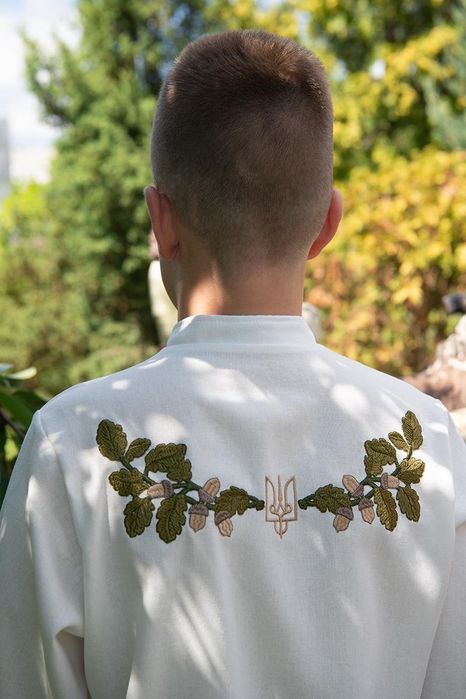 Лляна вишиванка для хлопчиків та підлітків