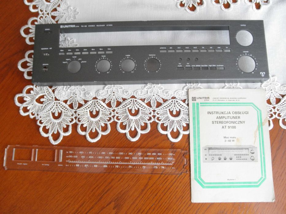 Panel, Płyta czołowa UNITRA AT 9100. Front.