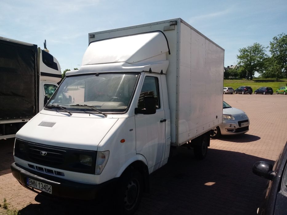 Wywóz: makulatura, folia,złom, drewno, styropian.