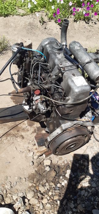Двигун Mercedes 615 2.0 дизель