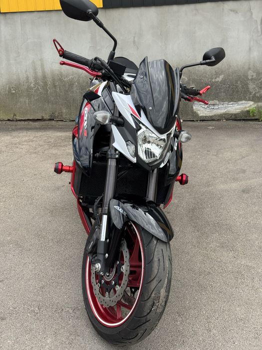 Suzuki Gsx-S 750
