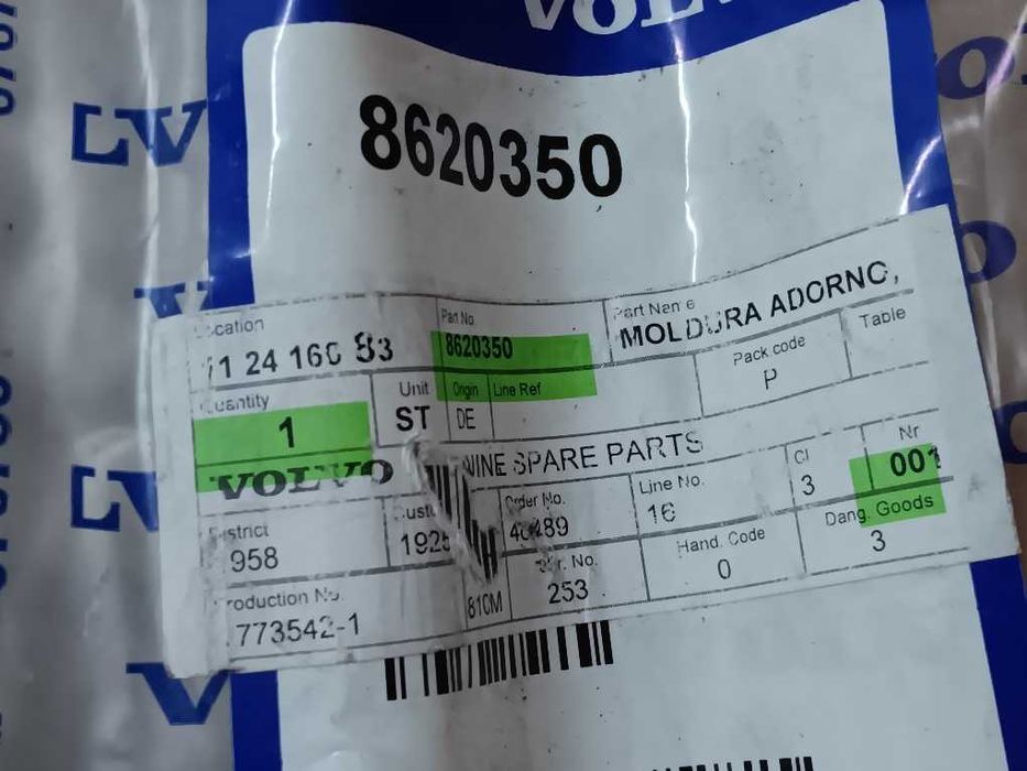 Moldura superior vidro traseiro Volvo S80