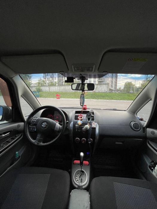 Продам авто Suzuki SX4